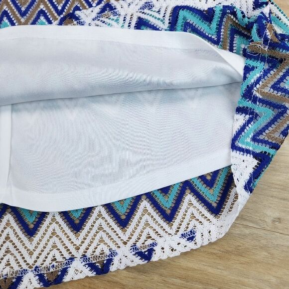 🔹️Zac & Rachel White & Blue Chevron Print Lace Knit Skirt Medium - Picture 11 of 12
